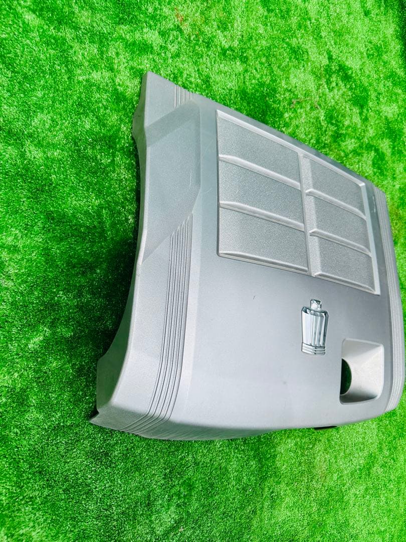 クラウンGRS204/GRS202/GRS200 エンジンカバー