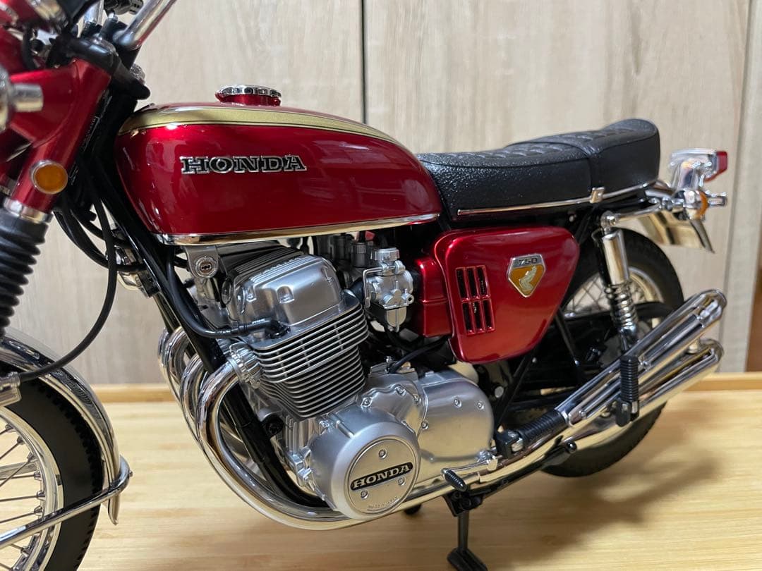 ミニチャンプス cb750four 1/6スケール