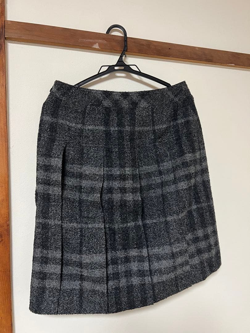 【11月末に処分！最終値下げです】 Burberry チェックスカート