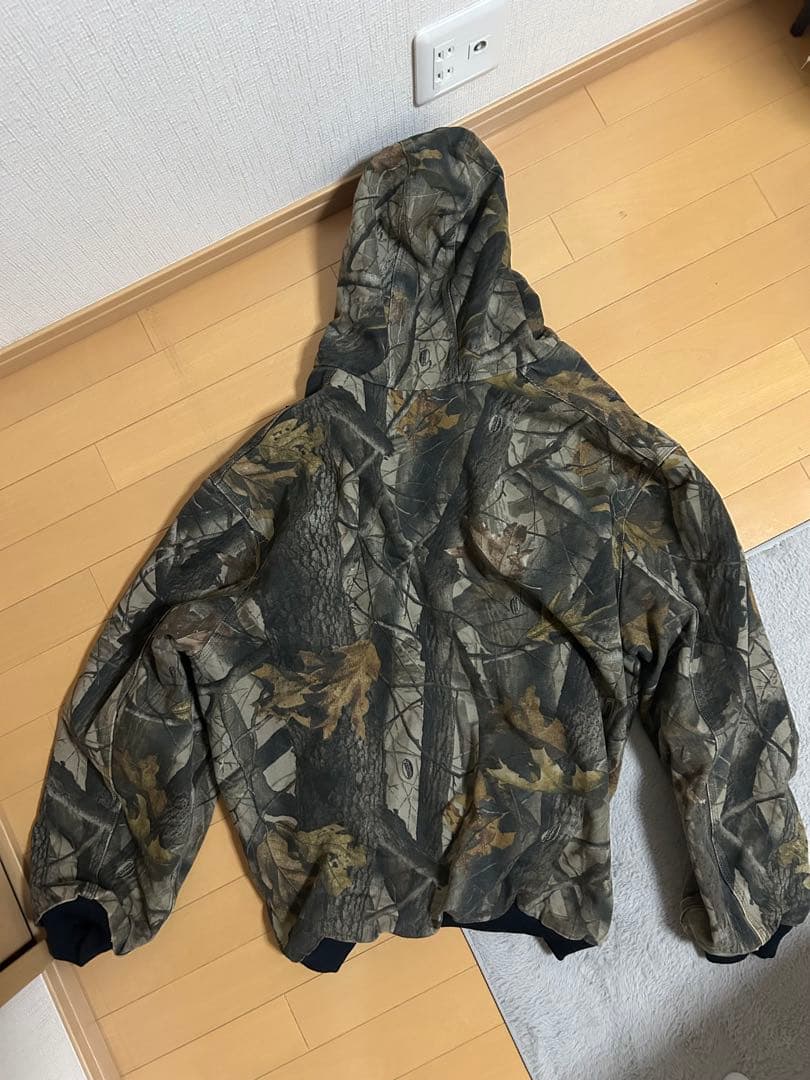 Carharttアクティブジャケット リアルツリー