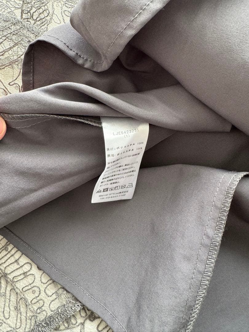 【LEJA】スパンコールボタニカルマーメイドハイネックパフスリーブキャミソール