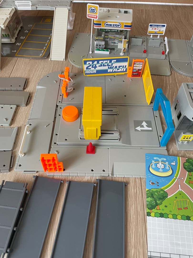トミカタウン　まとめ売り　信号機　警察署　ENEOS イオンモール　消防署　他
