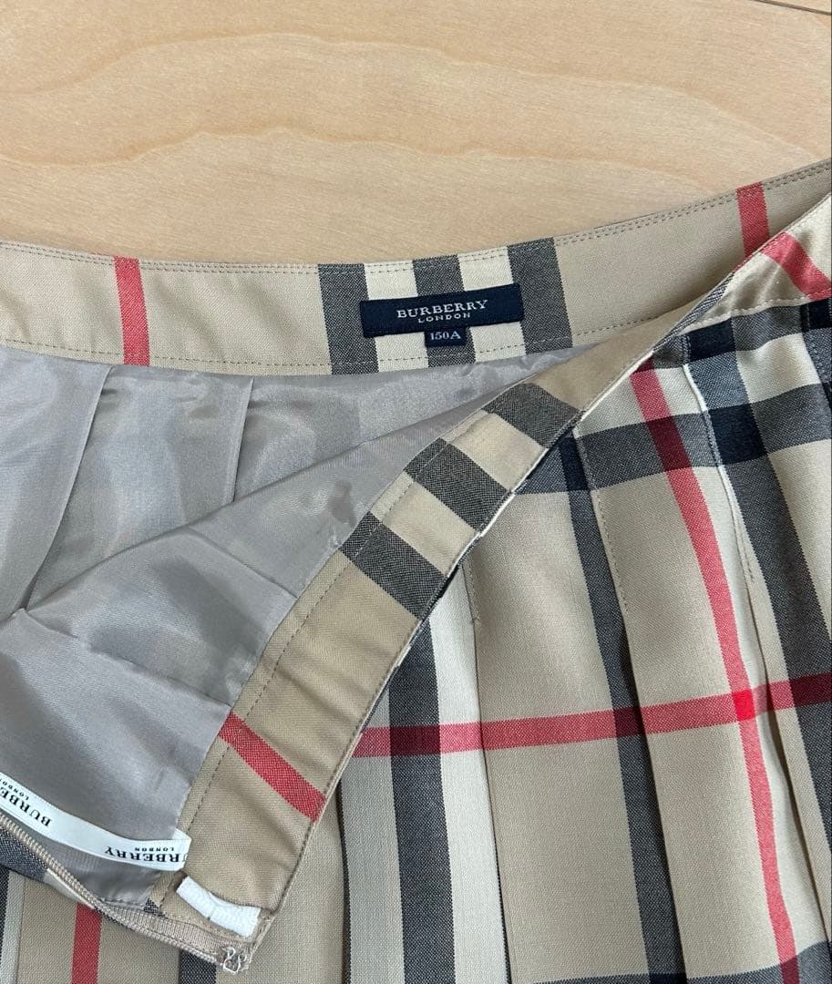 Burberry セレモニー　プリーツスカート