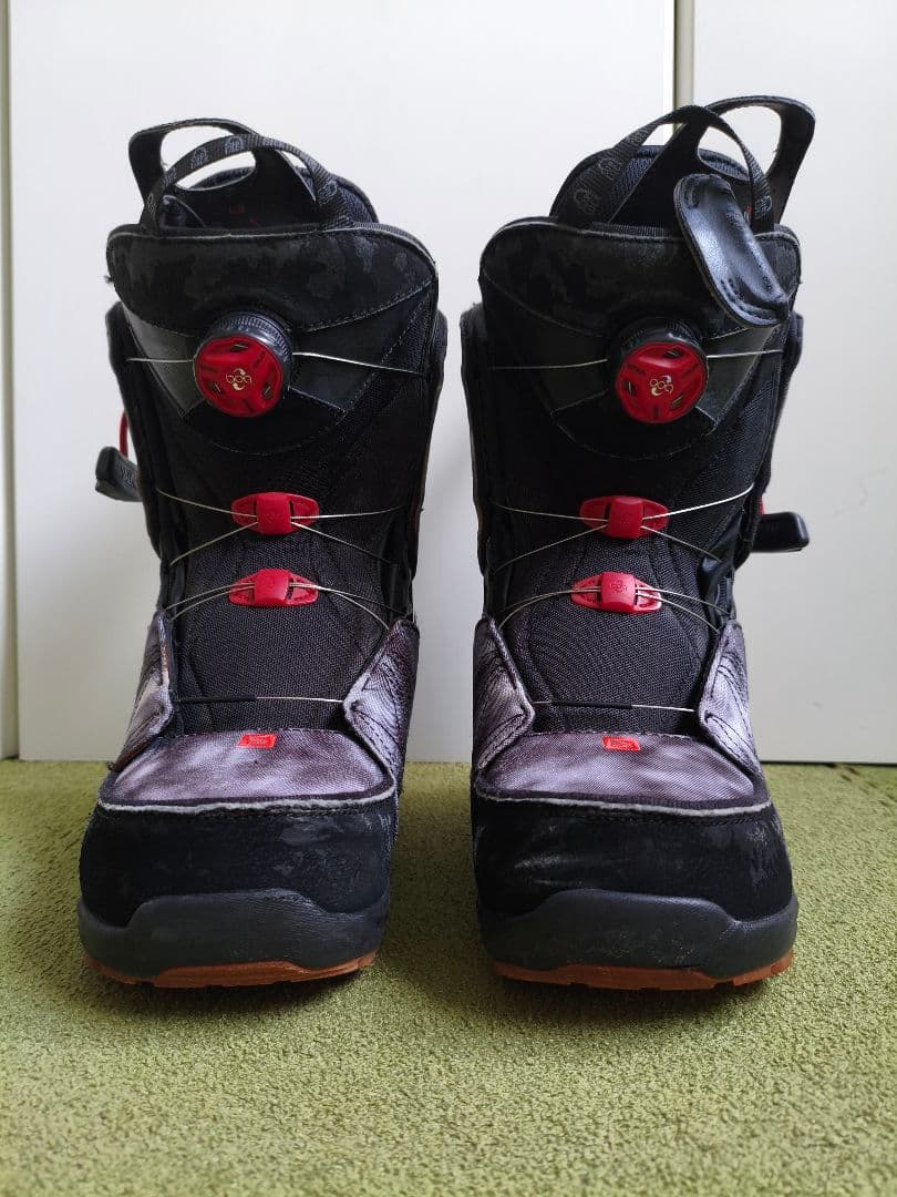 ini　SALOMON LAUNCH BOA　スノーボード　ブーツ