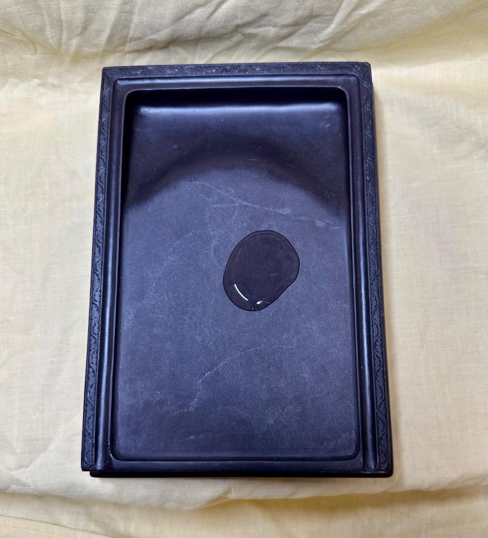 中国・高級「端硯 」・方型・ ケース付き・ 書道用具。