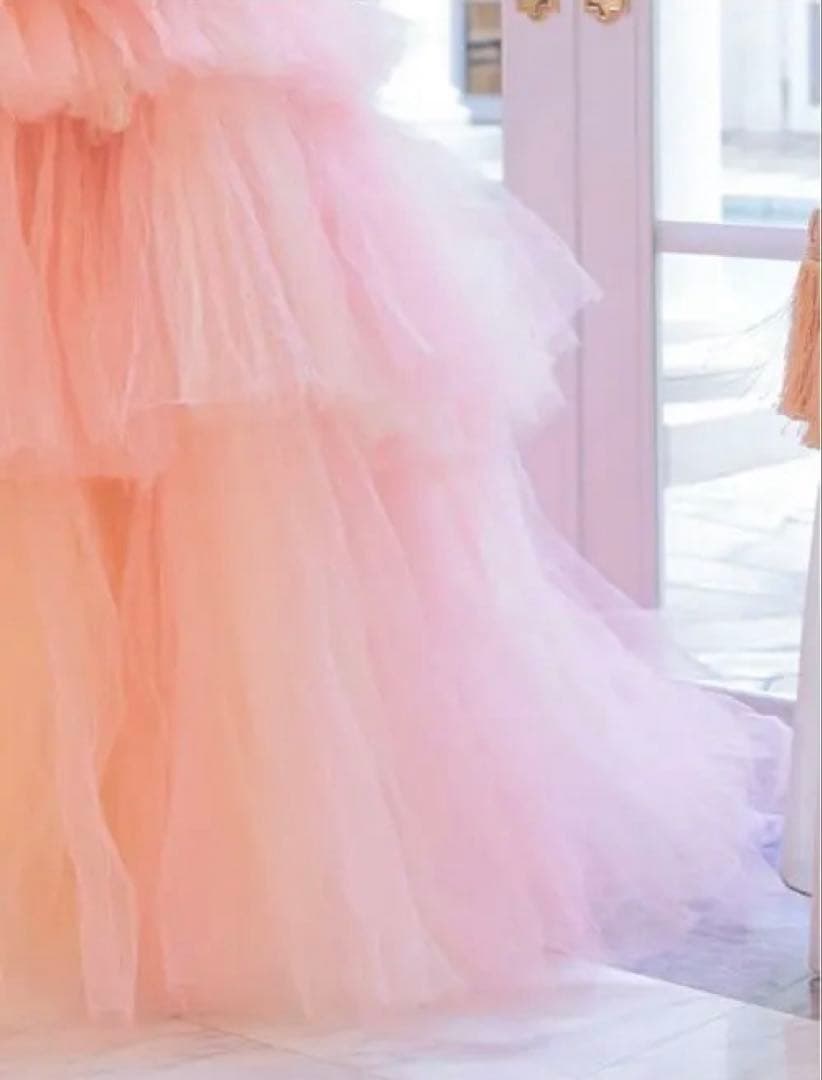 ピンク チュールドレス フリル付き