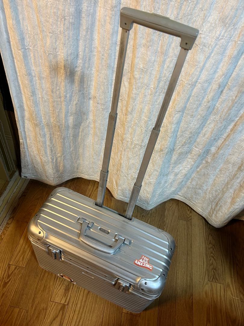 リモワ　パイロット　トロリー　２輪　カナダ製