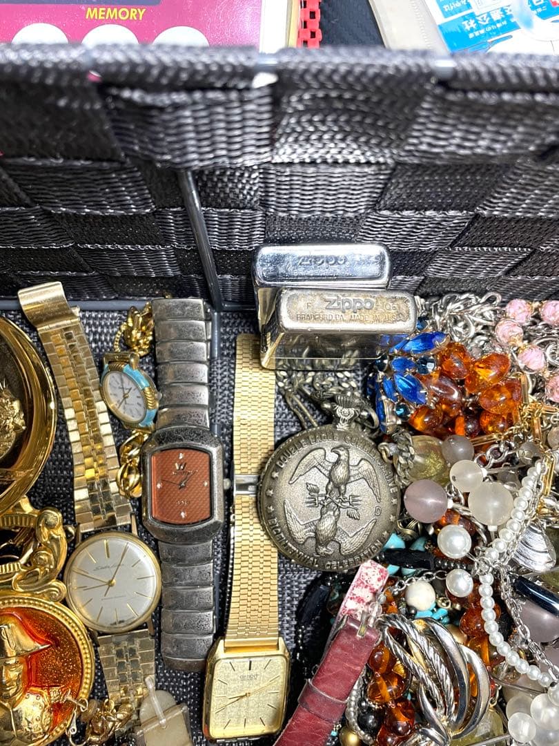 遺品整理品　アクセサリー　時計　ジッポ　2キロ超③