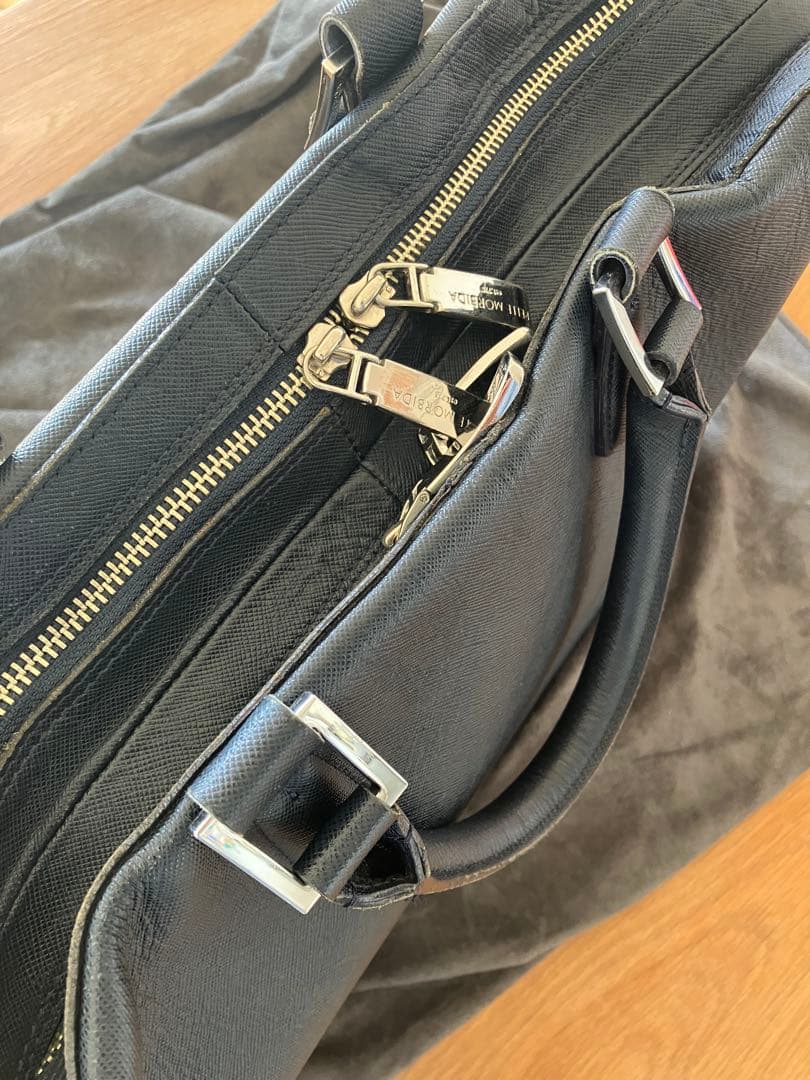 ペッレモルビダ　キャピターノ2室タイプ　ネイビー　日本製