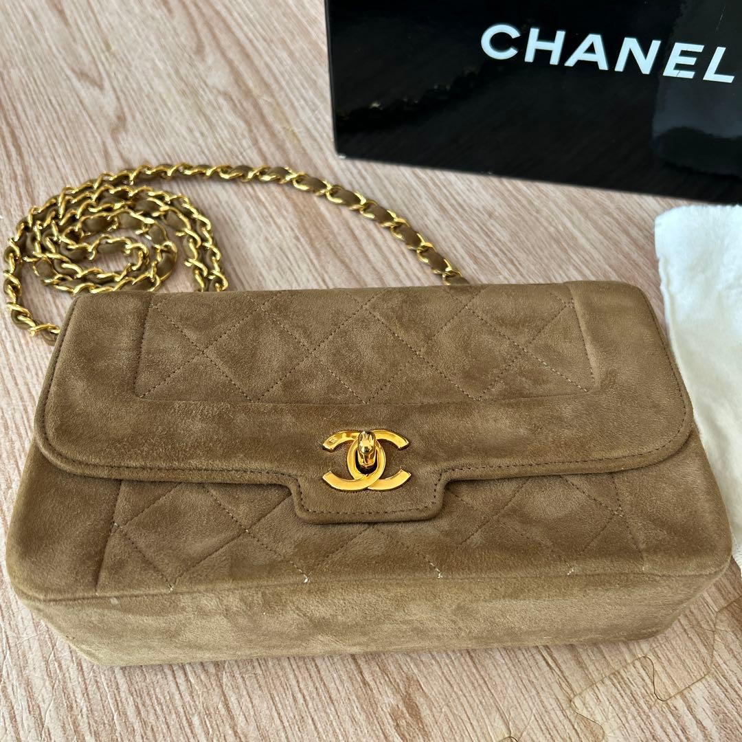 シャネル　CHANEL マトラッセ　チェーン　スエード