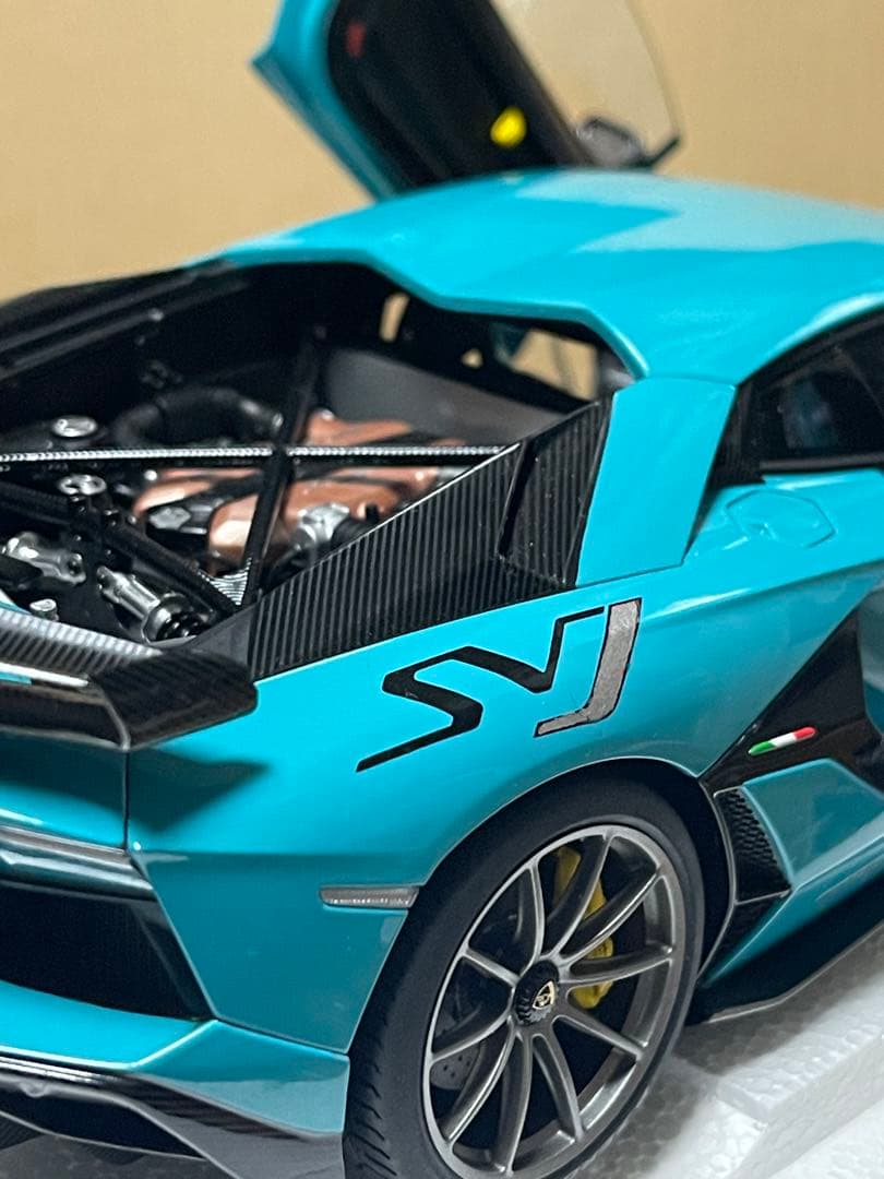 Autoart Lamborghini Aventador SVJ 水色