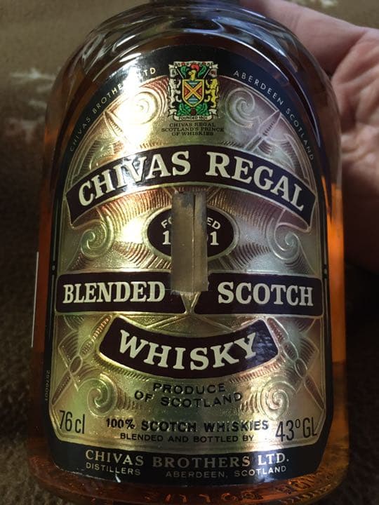 ウイスキー CHIVAS REGAL