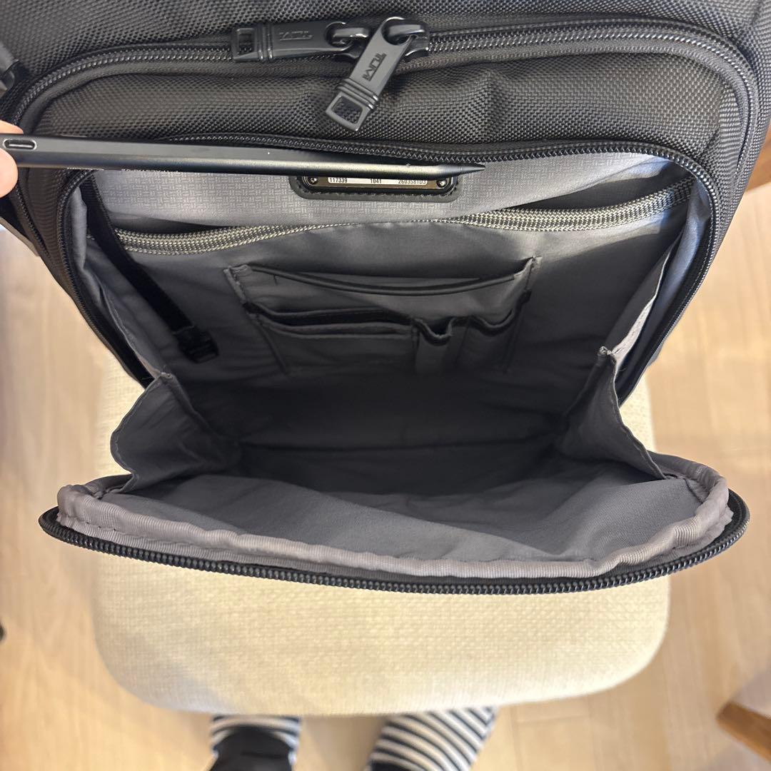 TUMI スリム・バッグパック