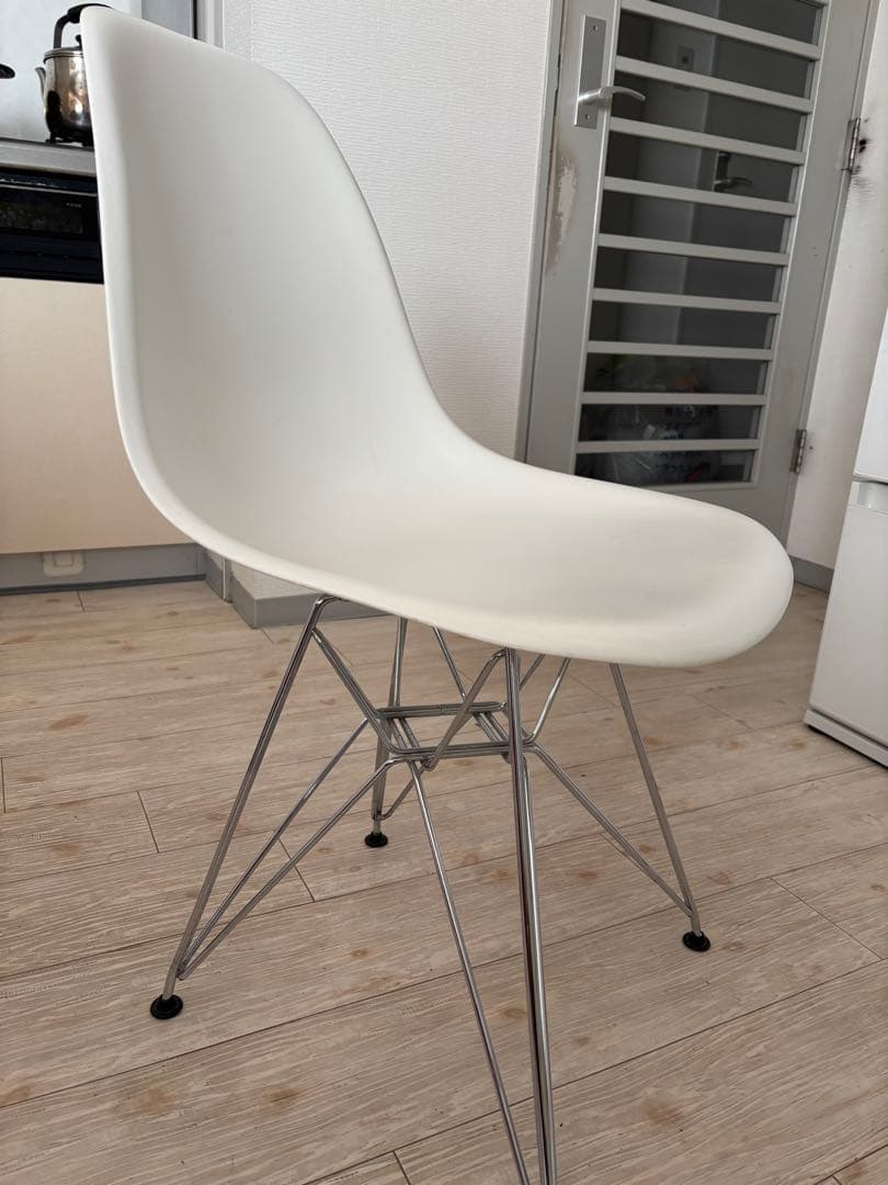 イームズ シェルサイドチェア ハーマンミラー