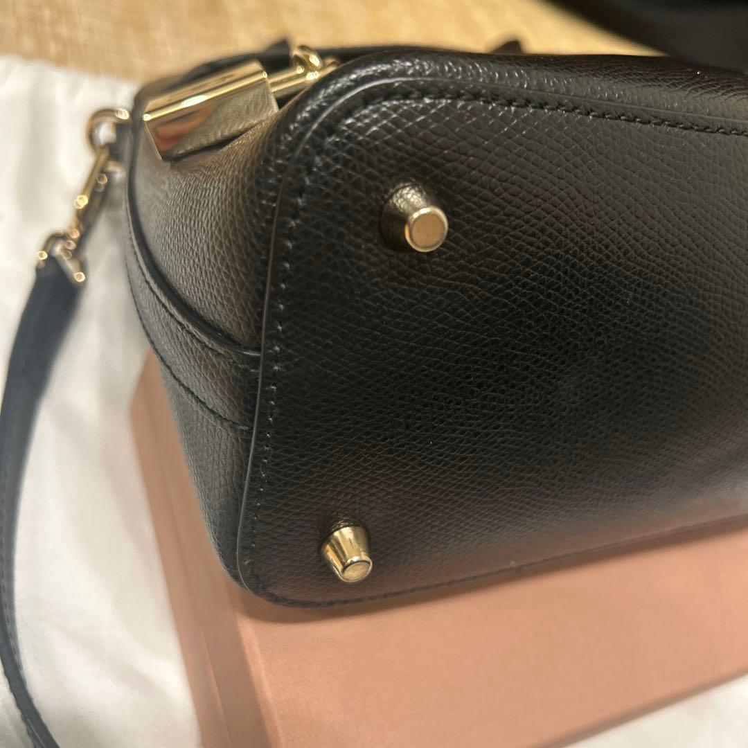 FURLA パイパー　ブラックレザーハンドバッグ