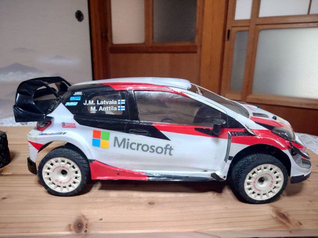 京商 FZ02 ラリーコンバージョンセット装着シャーシ　おまけボディ付き