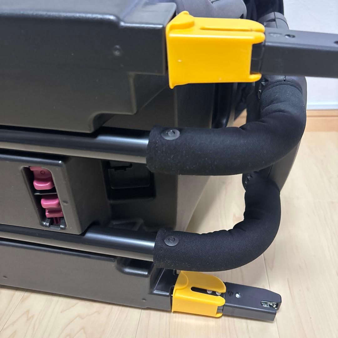 【美品 数回使用】エールベベ クルット5i グランス ISOFIX 新生児