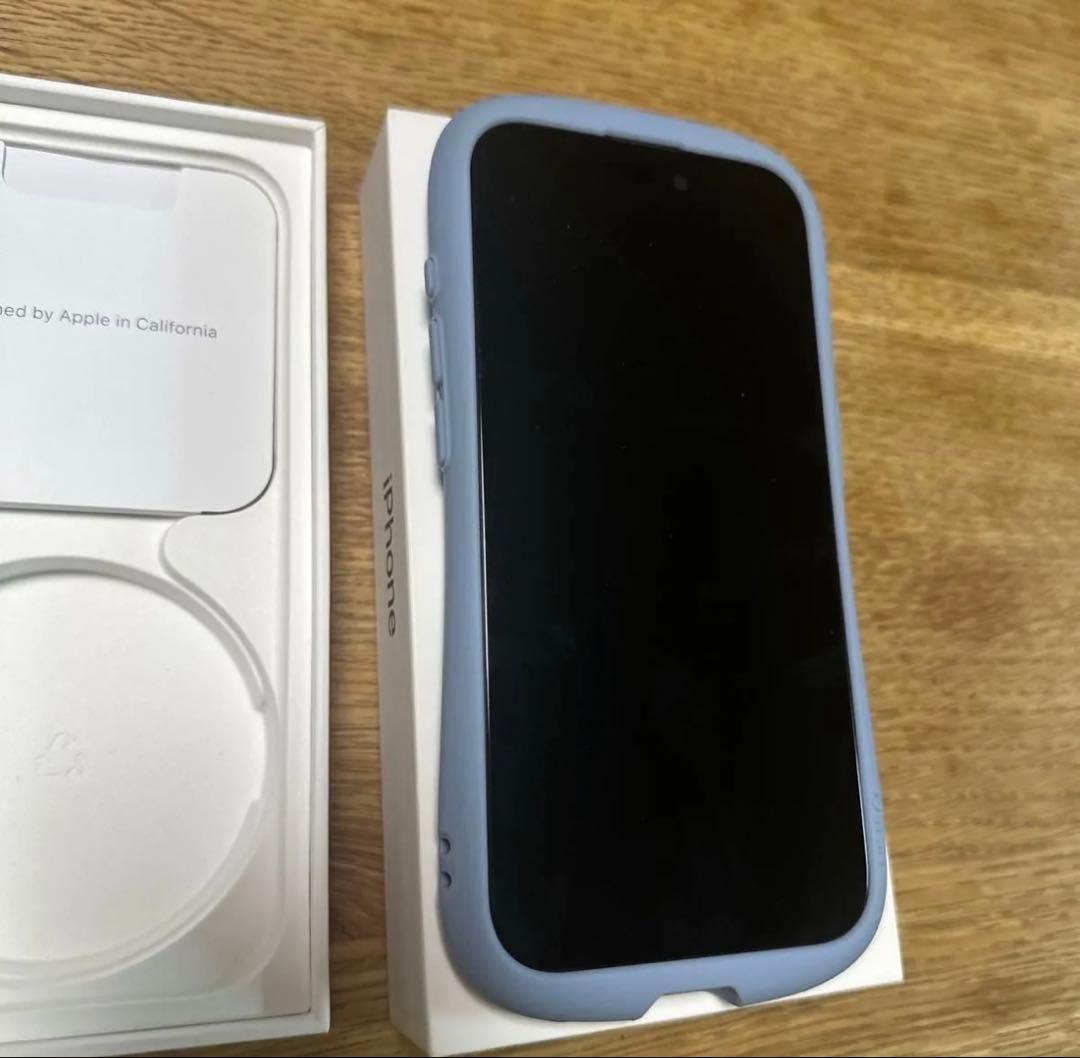 【美品】ifaceケースおまけ付きiPhone15 pro 256GB