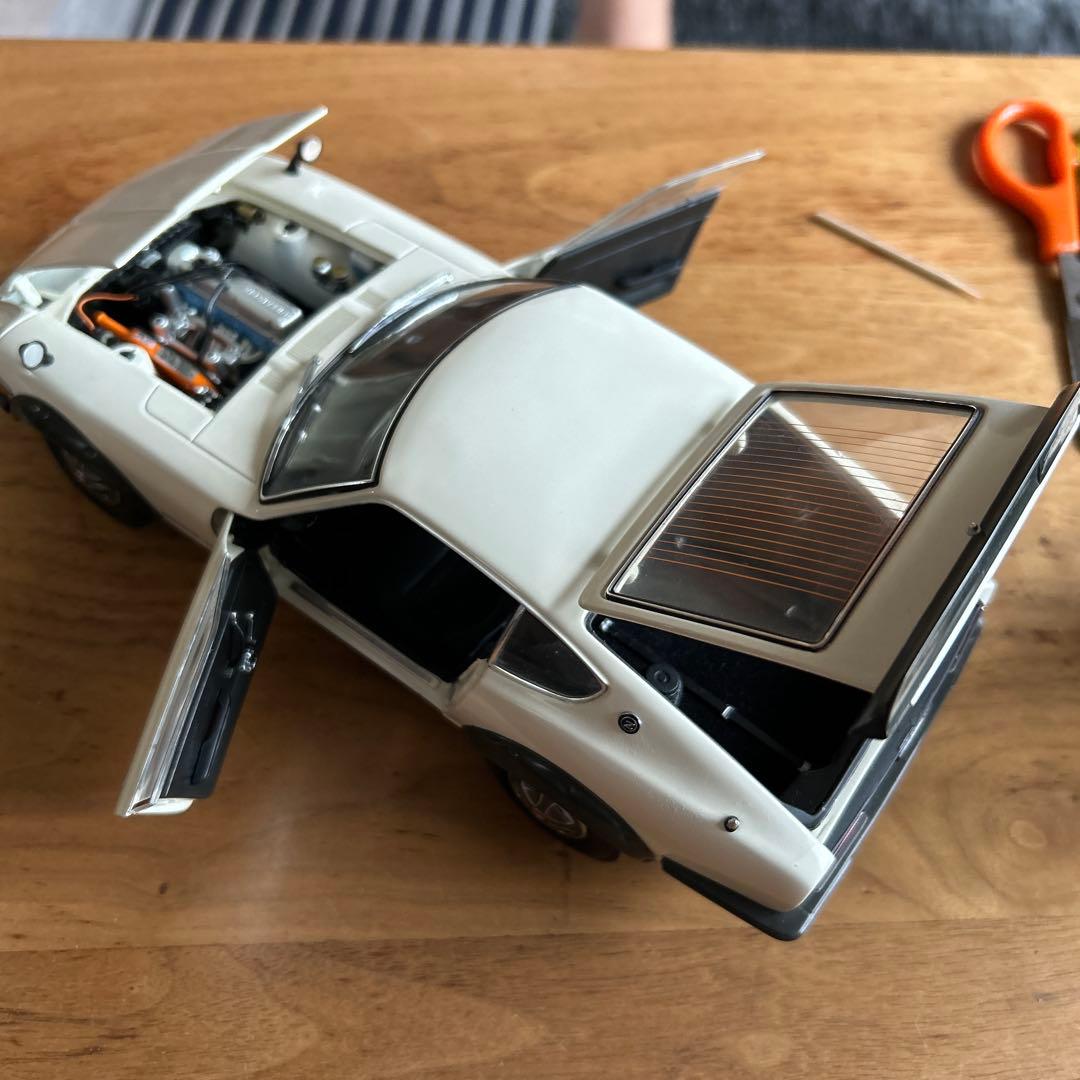 Fairlady Z ホワイト ミニカー 1/18 京商