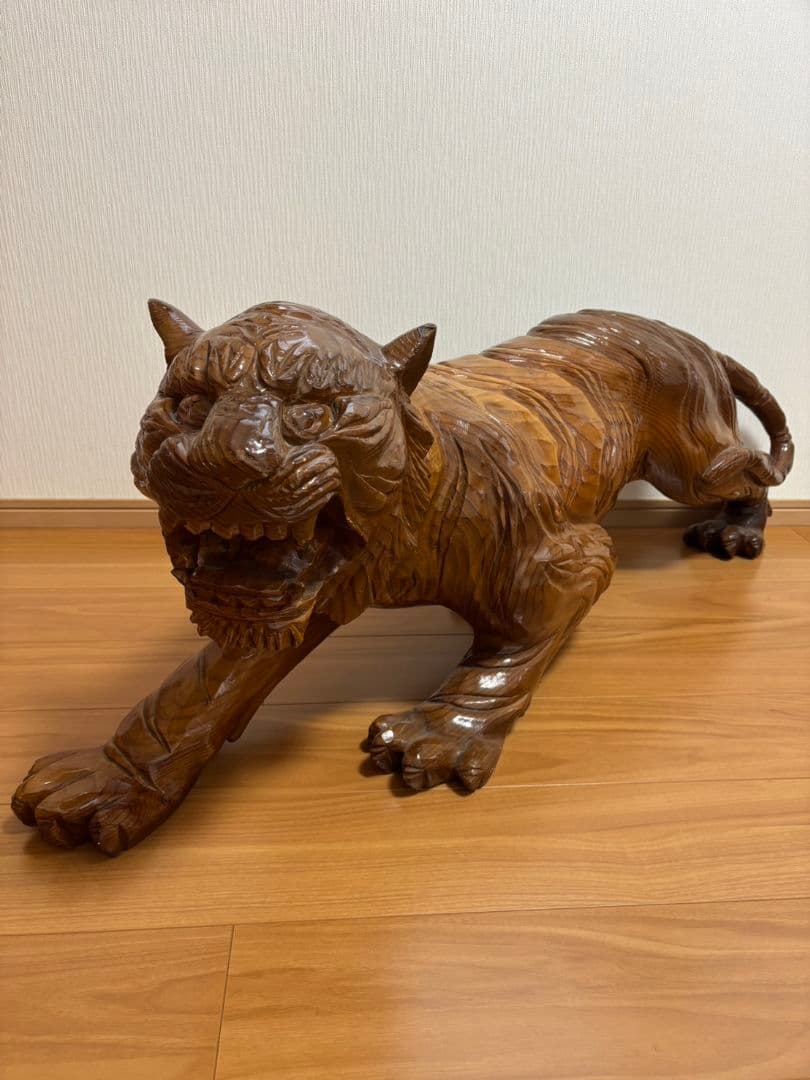 木製トラ彫刻 約100cm