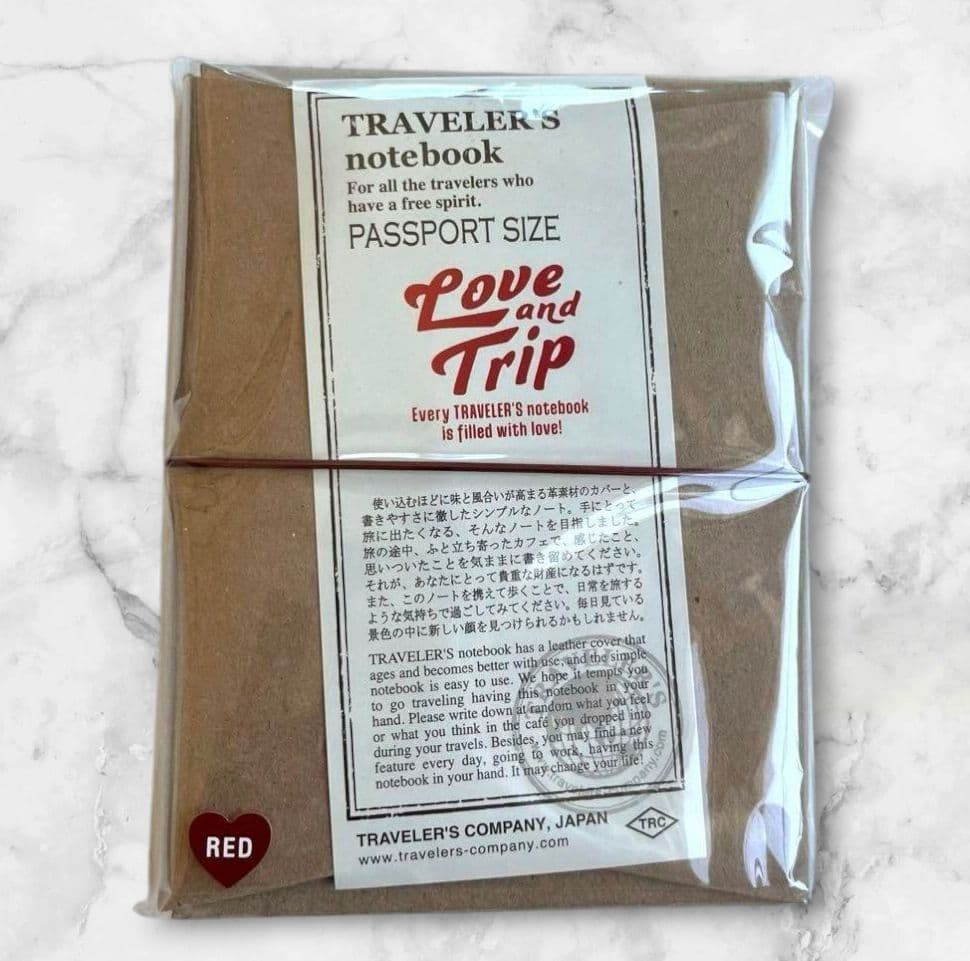 【限定品】 トラベラーズノート Love and trip パスポートサイズ 赤
