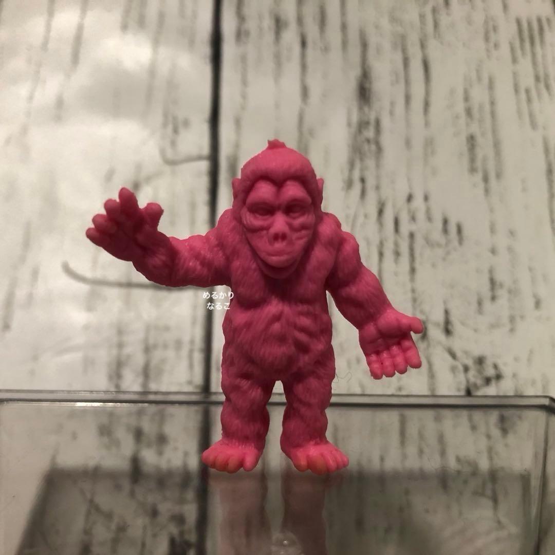 怪獣消しゴム ゴロー 桃色 ピンクフィギュア ウルトラマン ポピー