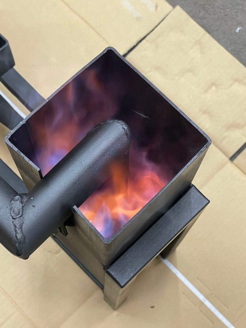 廃油ストーブ　ロケットストーブ　送風機と五徳付き