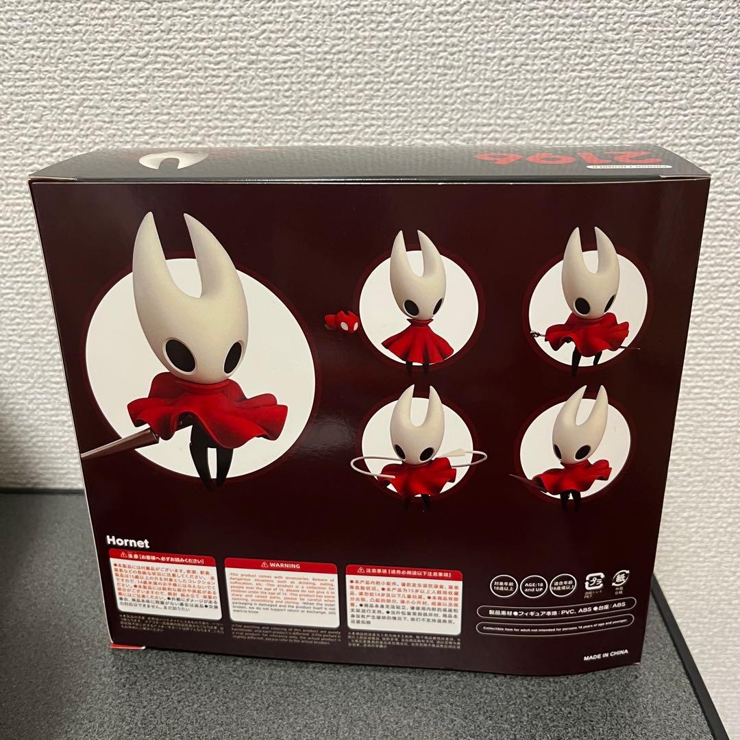 【新品未使用】ホロウナイト フィギュア 2体セット 放浪者 & ホーネット