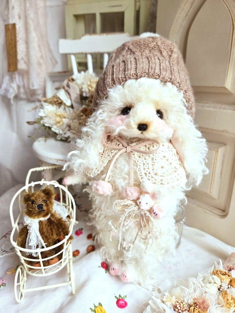 ミルク色のトイプードルちゃん毛糸のお帽子&ストールおめかしstyle テディベア