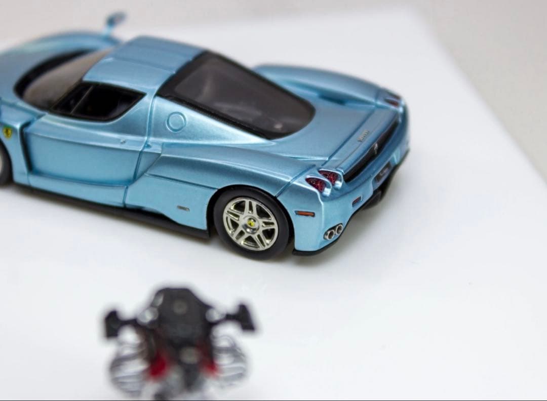 フェラーリ　エンゾ　ミニカー　レジン製Ferrari