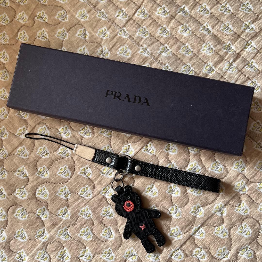 PRADA クマチャーム