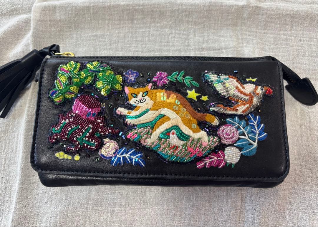 ヒグチユウコ　お財布バッグ