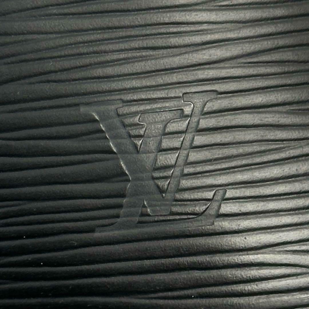 【美品】ルイヴィトン　エピ　アルマPM　ハンドバッグ　M52142　レザー　黒