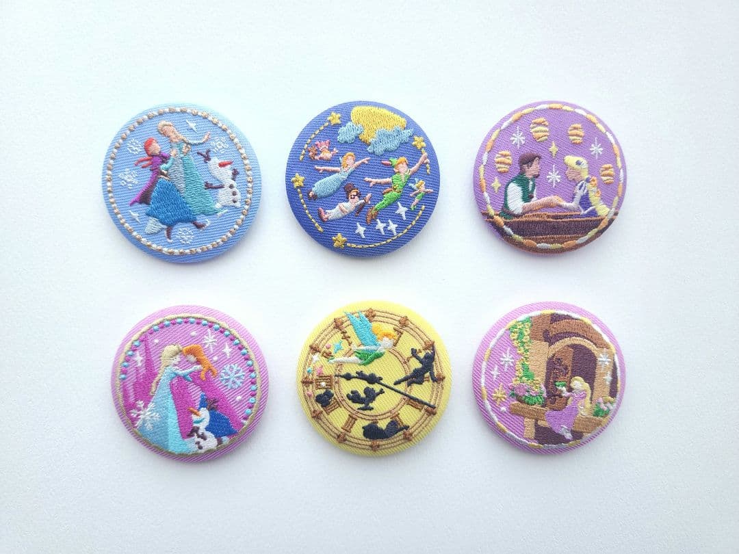 Disney Characters 刺繍缶バッジビスケット第1弾 第2弾