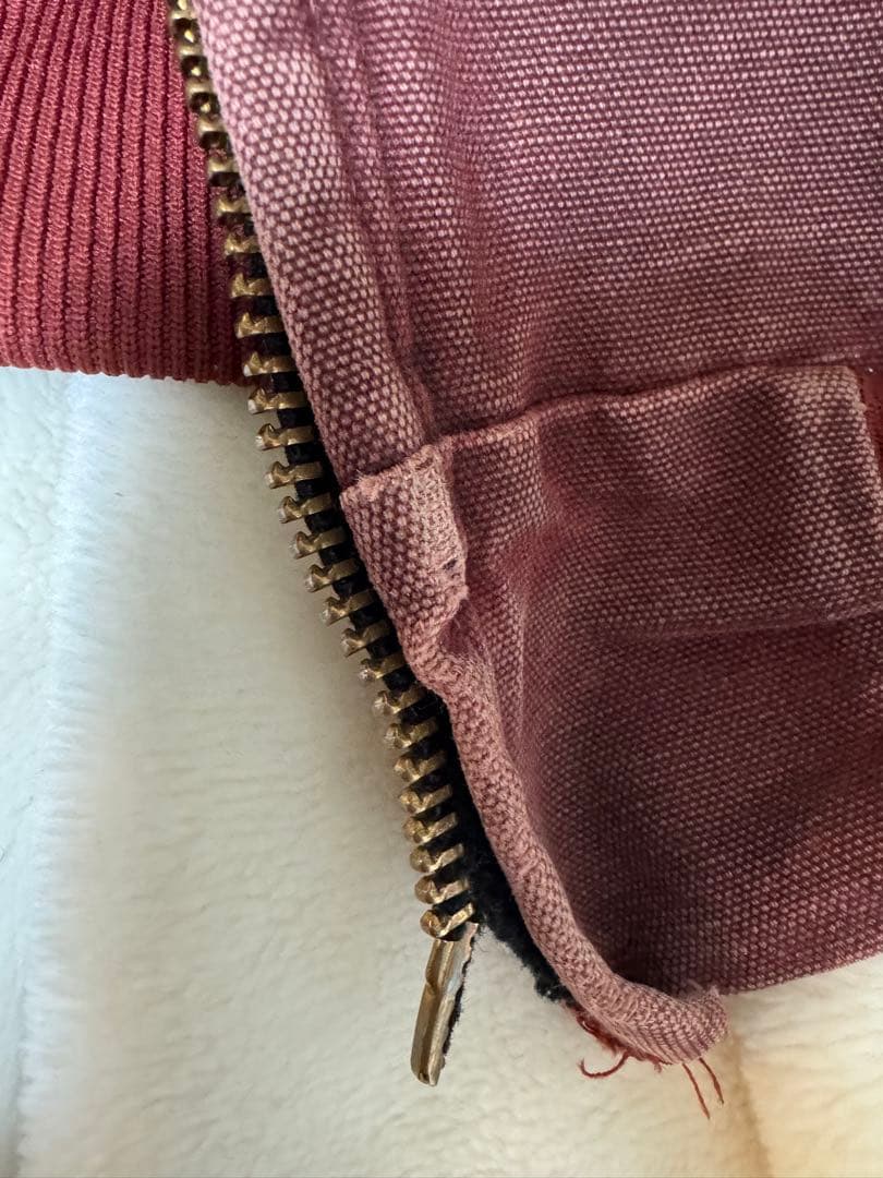 Carhartt アクティブジャケット　バーガンディ