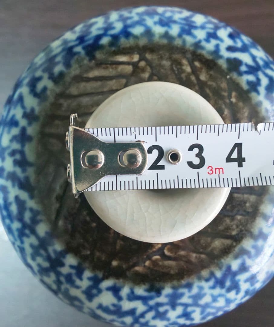 古伊万里 白磁 唐草模陶器壺 つぼ鶴型花瓶