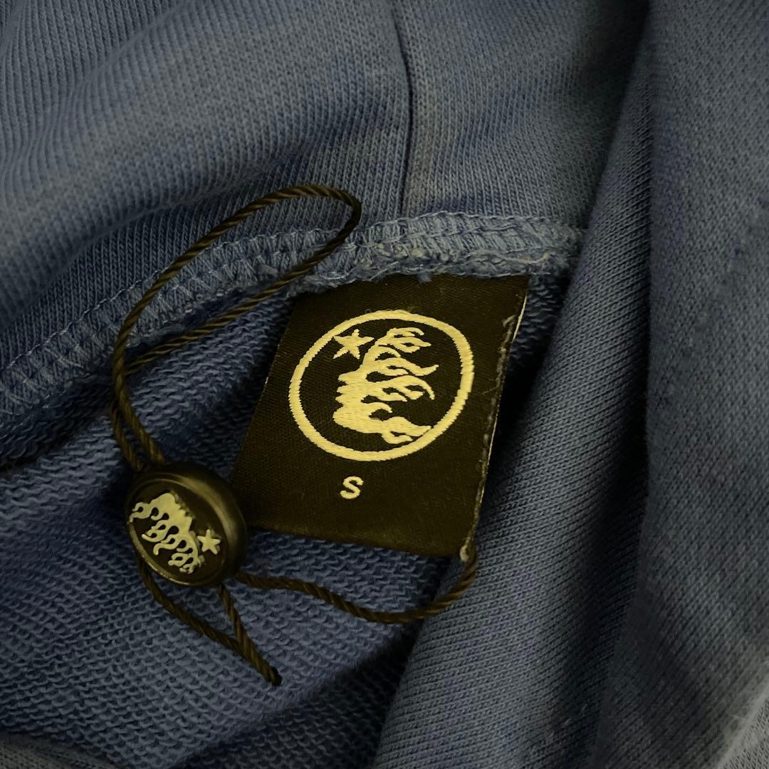 ヘルスターパーカー