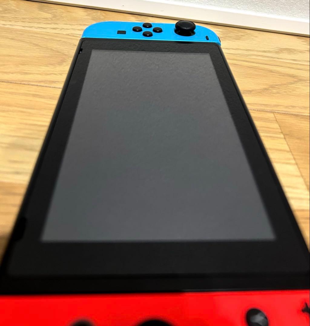 Nintendo Switch 本体 + マイク付き＋ケース付