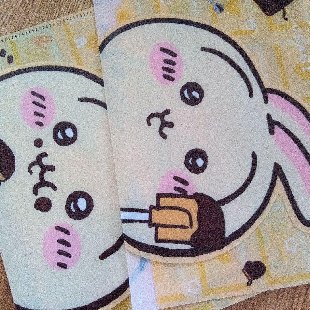 ちいかわ×ロッテ オリジナルマルチケース2柄 うさぎ　ダイカットうちわ