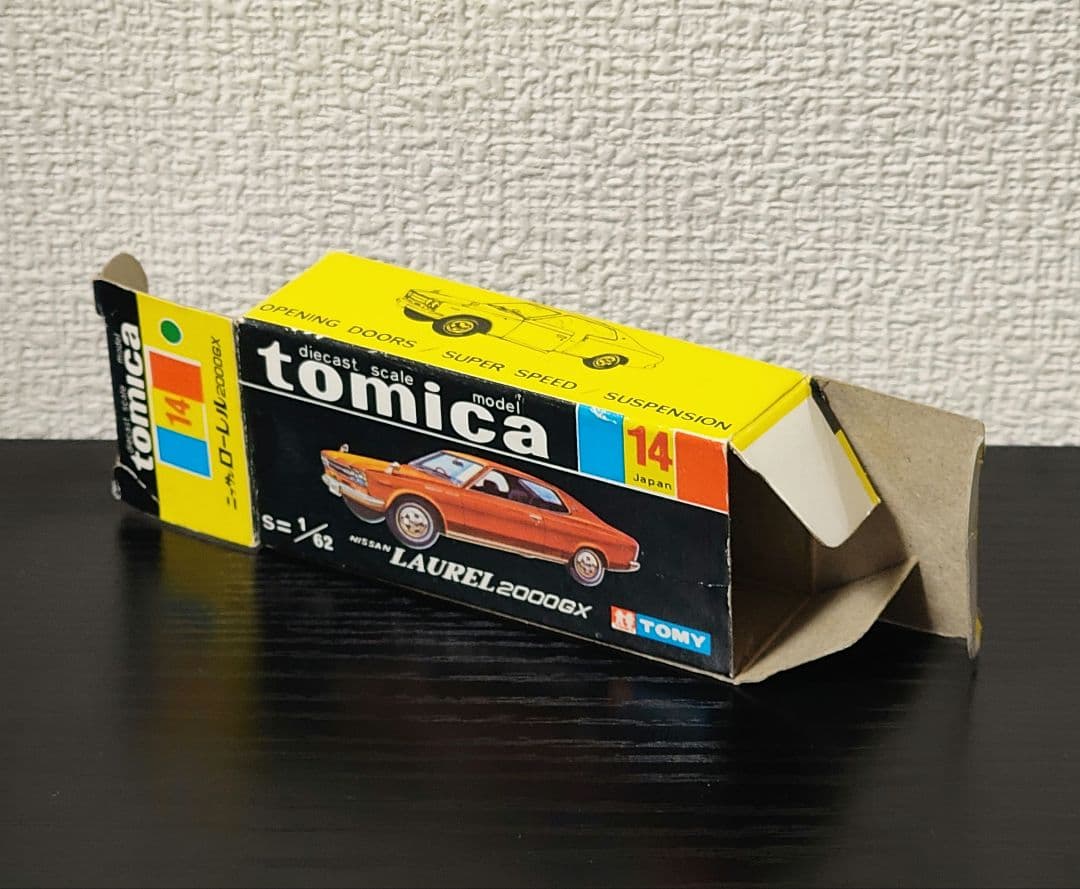 TOMICA　トミカ　日産ローレル2000GX　1Aホイール　箱付き