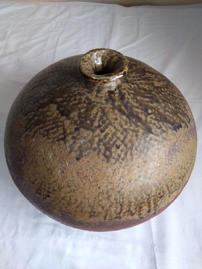 陶器　壺(花瓶、置物)