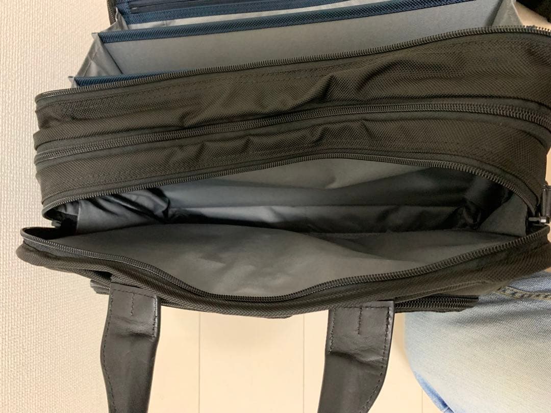 TUMI ビジネスバッグ 26141D2