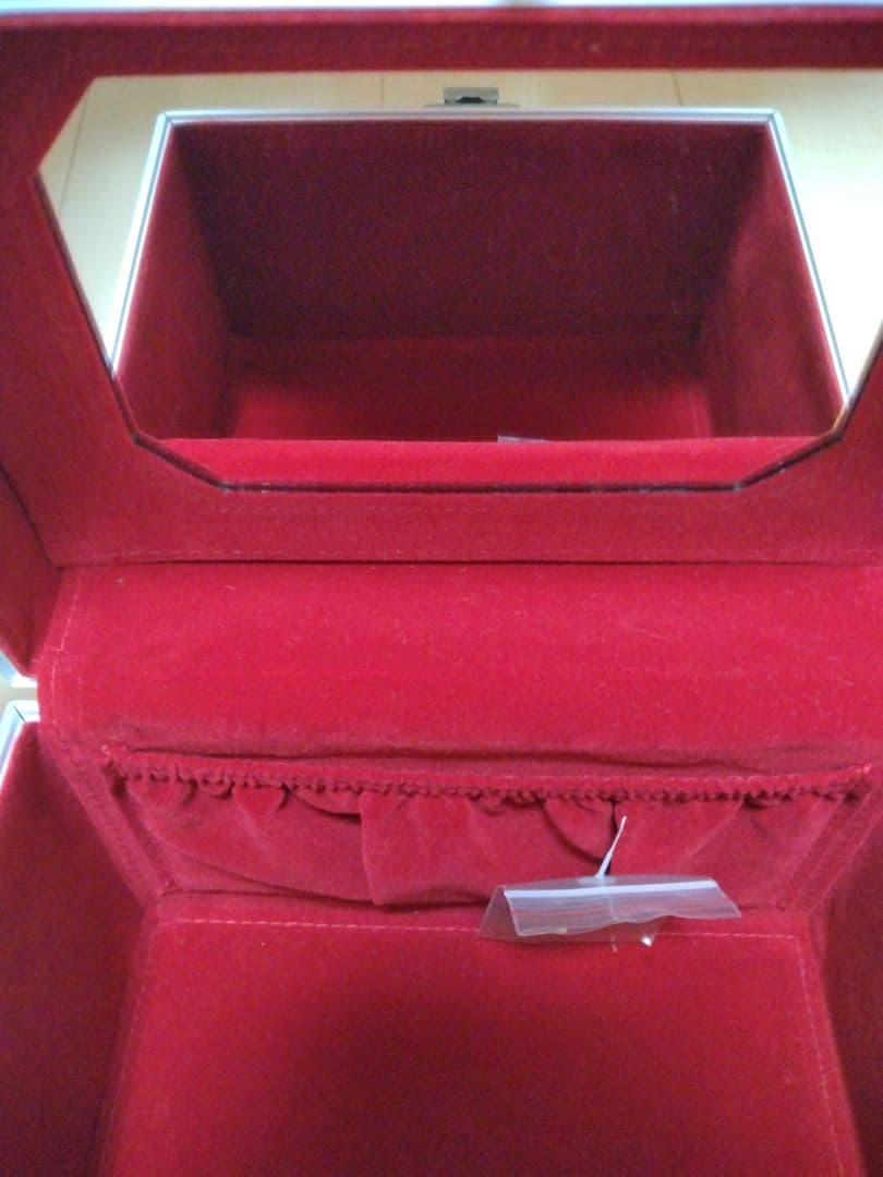 ハローキティ コスメボックス ミニドレッサー オルゴールジュエリーボックス