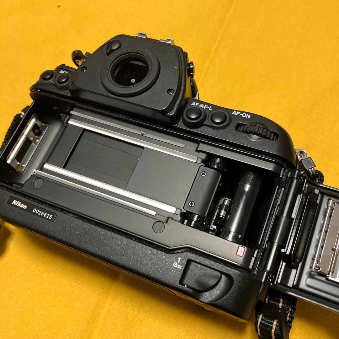 HIRO77商談済良品Nikon F6 フィルムカメラ
