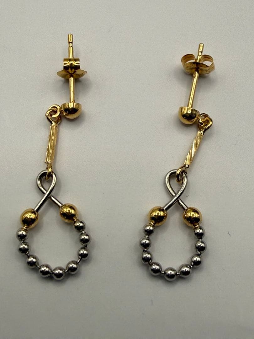 18金（K18）×コンビカラー（イエロー×ホワイト）デザインピアス