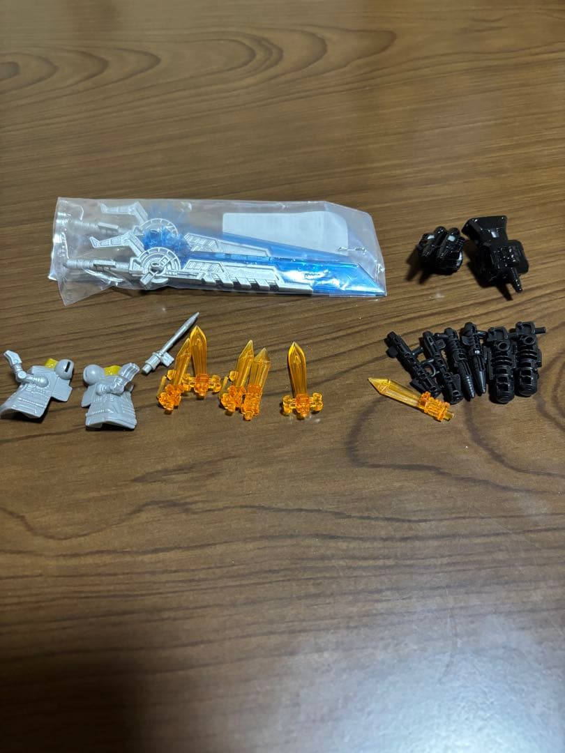 トランスフォーマーレガシー　ボルカニカス&DNAアドオン