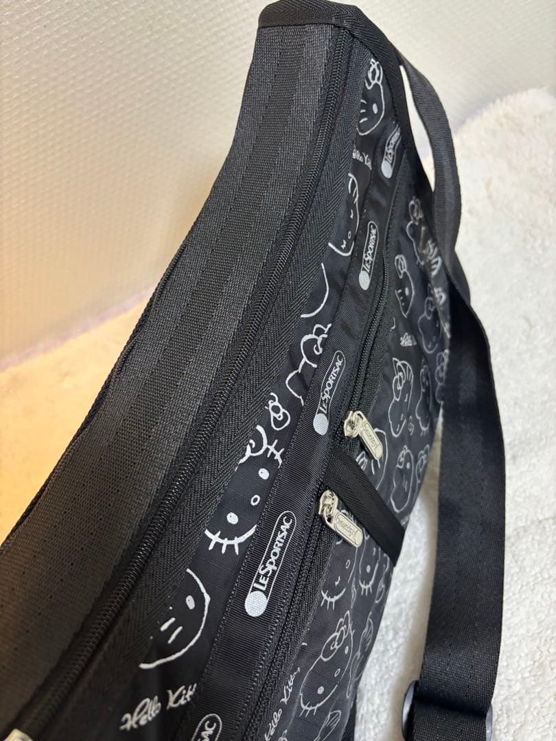 【タグ付き新品】レスポートサック × ハローキティ 50周年限定ショルダーバッグ