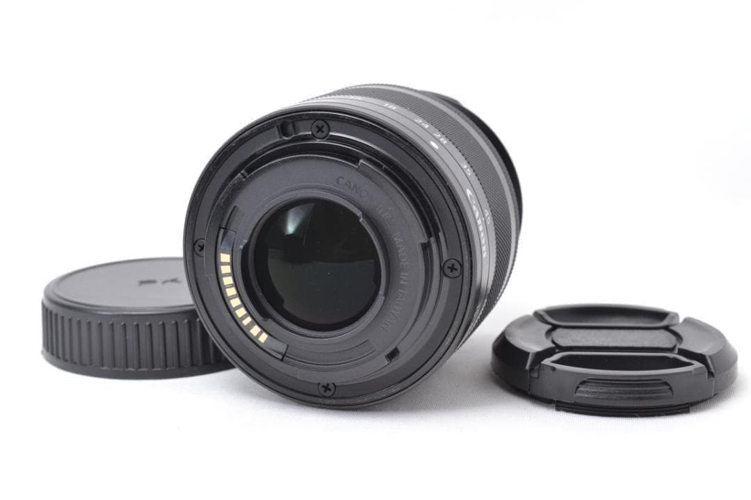 キャノン　Canon EOS Kiss M レンズキット