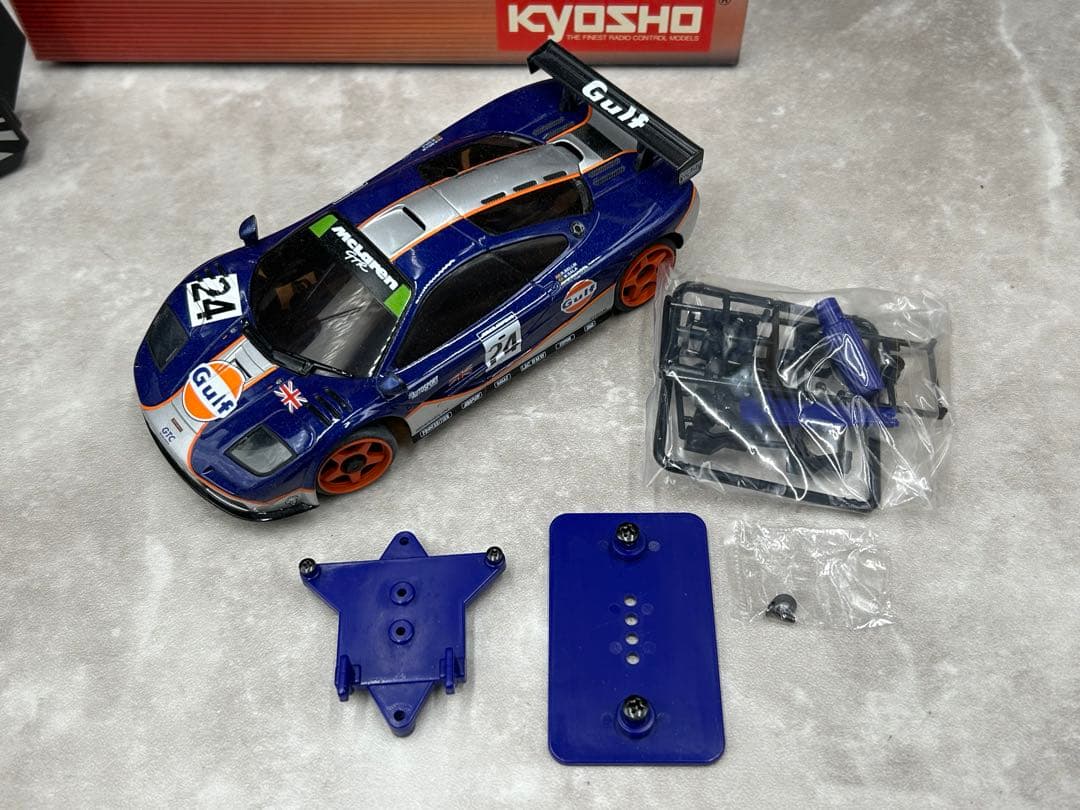 Ｚ１　京商　ミニッツレーサー マクラーレンF1 GTR ガルフ レーシング