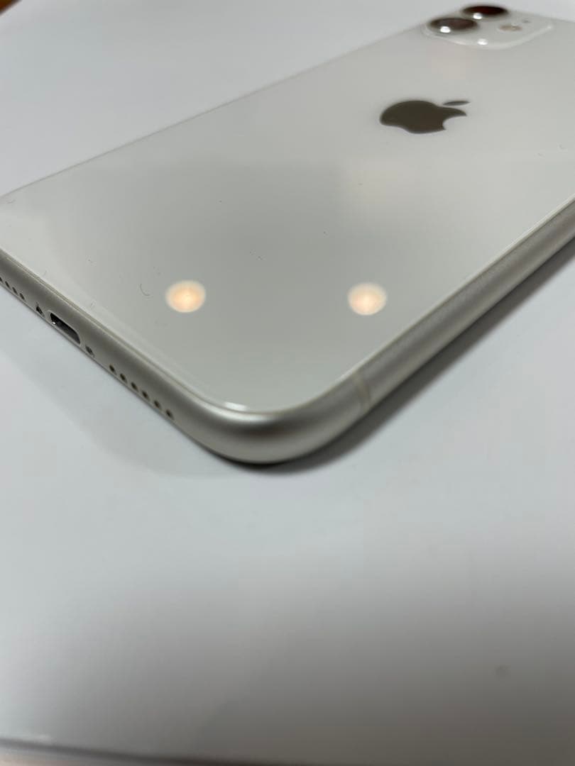 携帯電話本体 iPhone11 64G